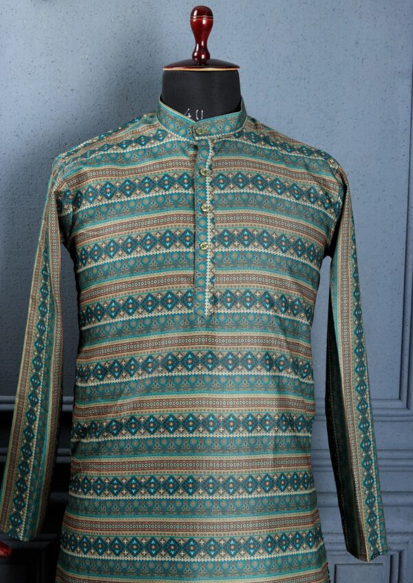 MENS TRADITIONAL & SIMPLE KURTA [7 colours] - Image 6