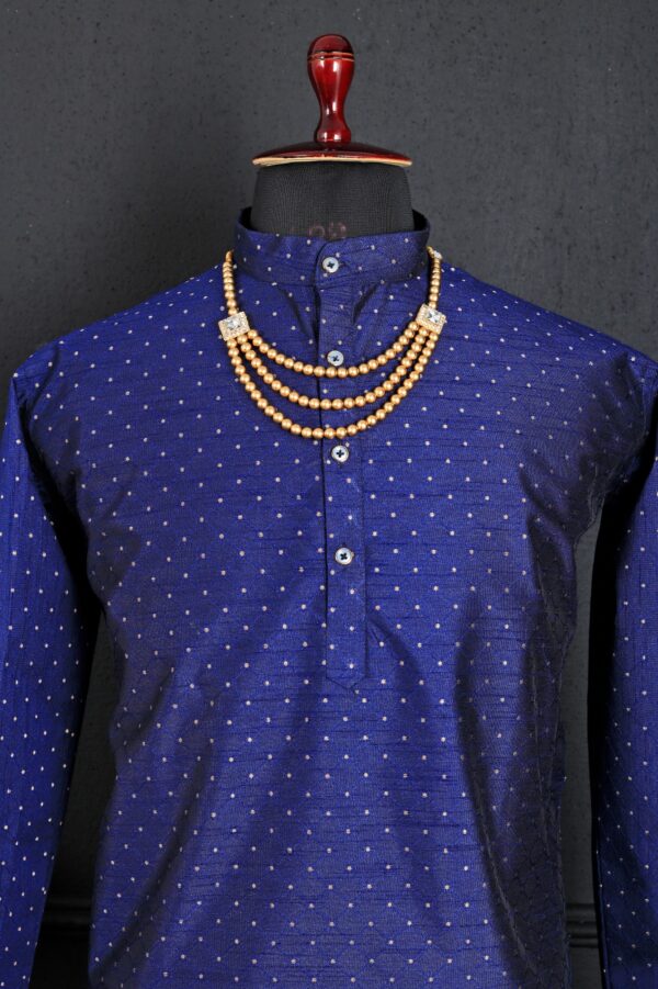MENS SIMPLE LONG KURTA WITH MEGIC DIGITAL WORK