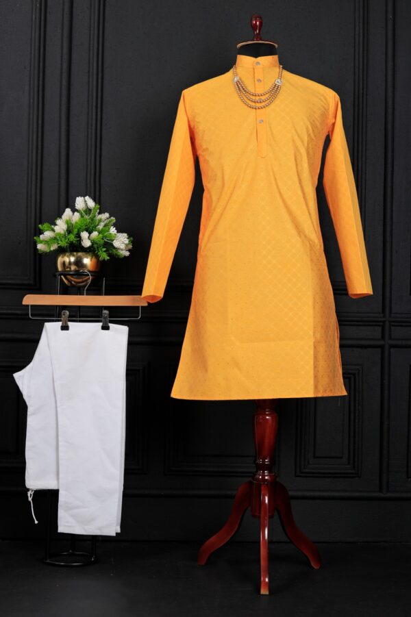 MENS SIMPLE LONG KURTA WITH MEGIC DIGITAL WORK - Image 6
