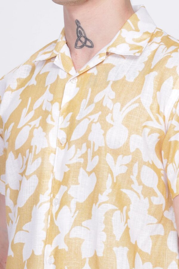 MEN'S STYLISH HALF SLEEVE PRINTED SHIRT [3 COLOURS] - Image 7