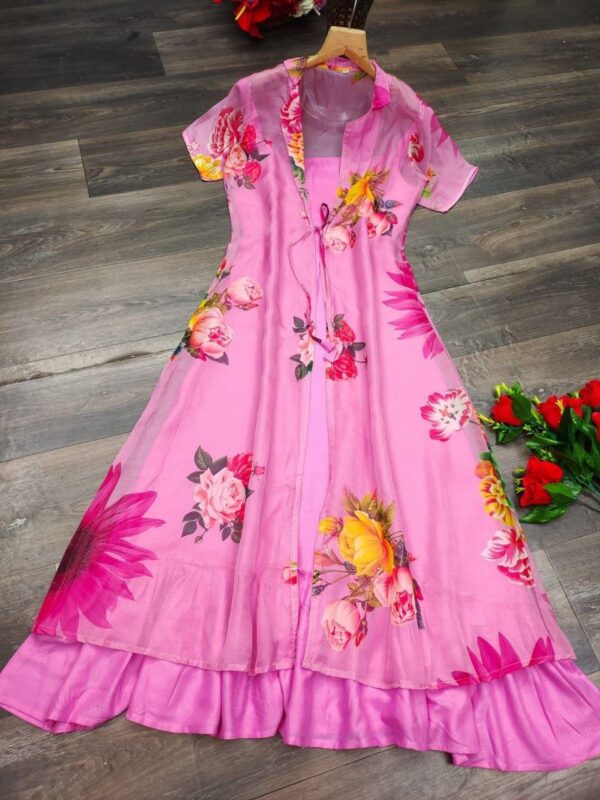 womens heavy kurta with soft organza shrug - Image 5