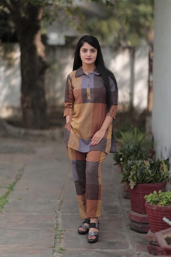 WOMENS CASUAL CO ORD SETS [2 COLOURS] - Image 4