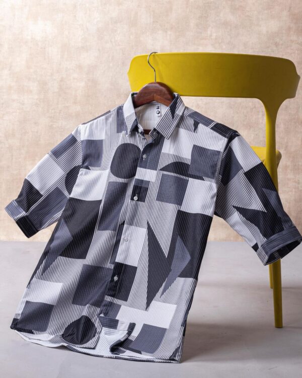 MENS IMPORTED DOWN SHOULDER 3/4 SLEEVE SHIRT in 7 Bold Patterns - Image 4