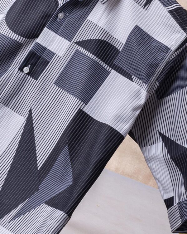 MENS IMPORTED DOWN SHOULDER 3/4 SLEEVE SHIRT in 7 Bold Patterns - Image 6