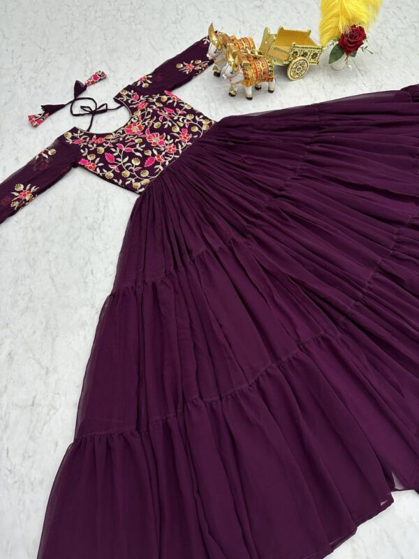 festive long premium gowns in classy colours - Image 3