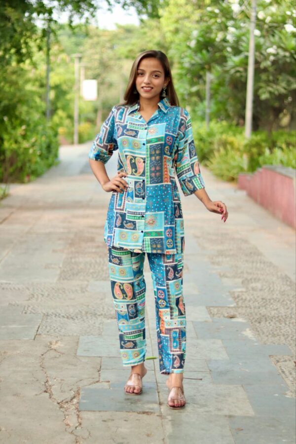 women regular fit co-ord set in 2 colors - Image 10