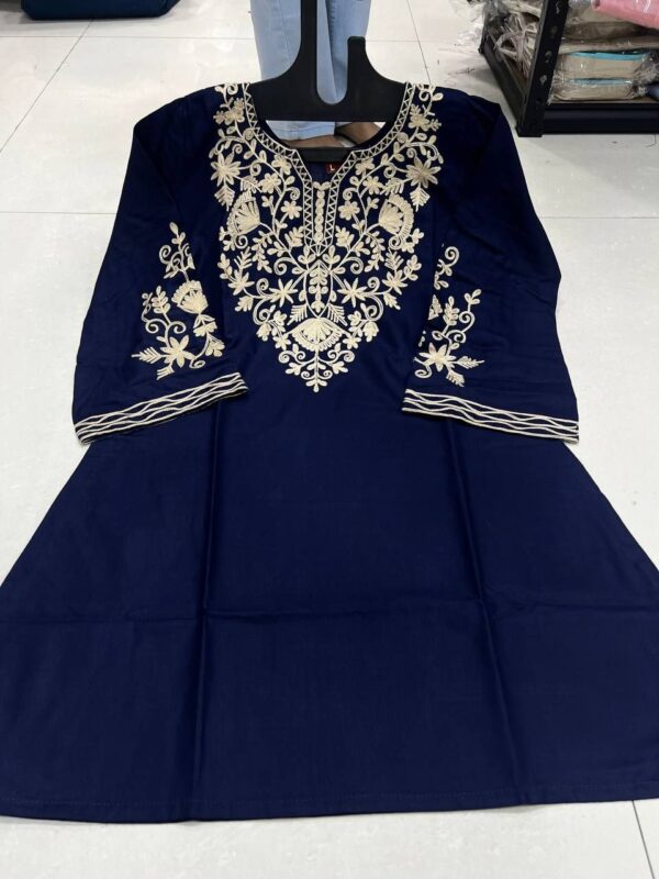 womens trending short kurtis in 5 colors - Image 3