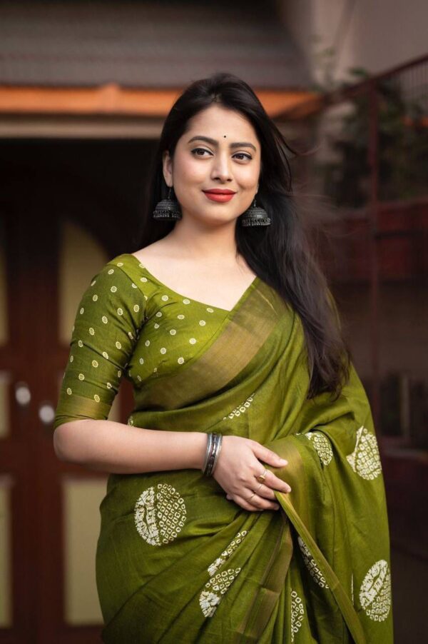 womens casual sarees in 4 bold colors - Image 7