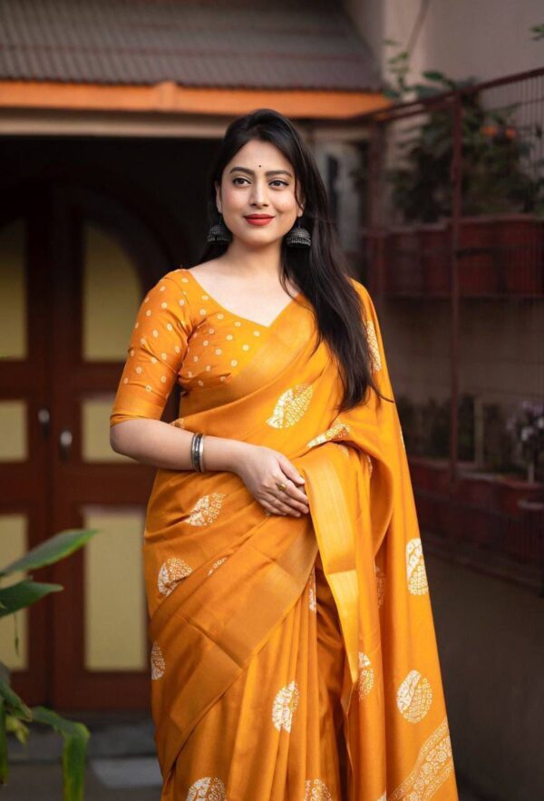 womens casual sarees in 4 bold colors - Image 3